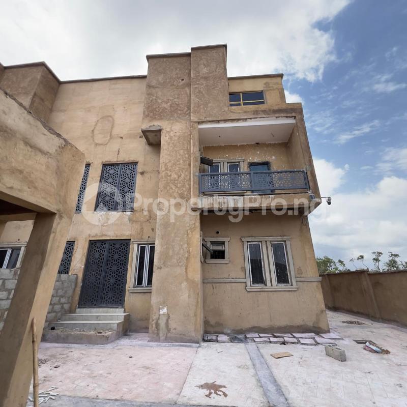 4 bedroom House for sale Life Camp Abuja