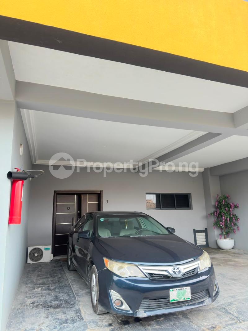 House for sale Oak Residences Ikate Lekki Lagos