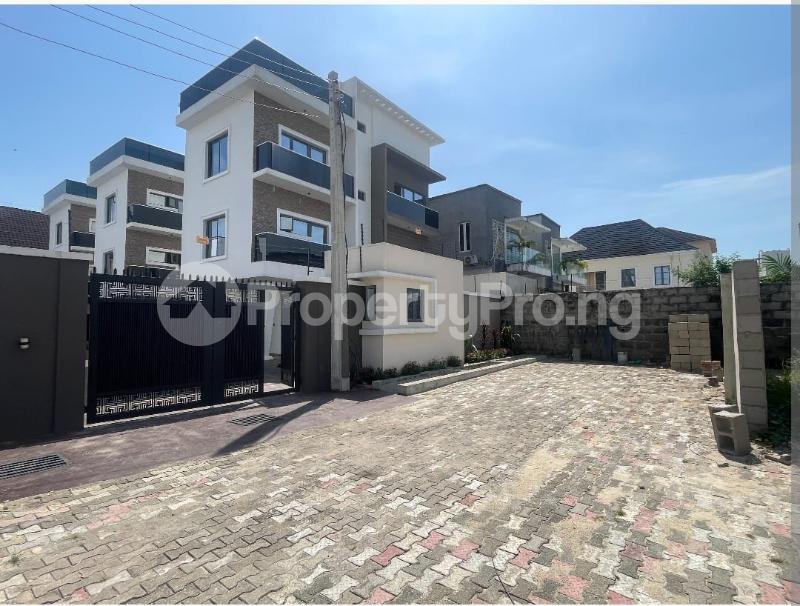 4 bedroom House for sale Lekki Lagos