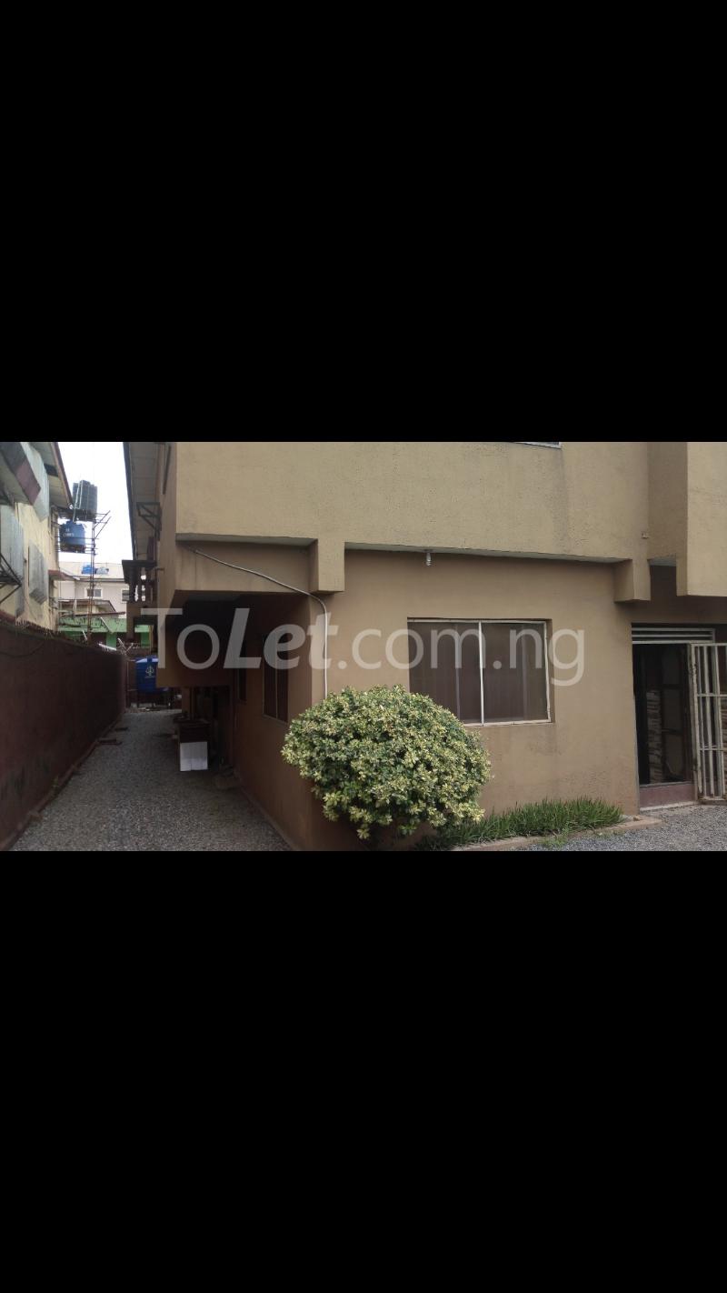 4 bedroom House for sale Off Itesiwaju Street. Akoka Yaba Lagos