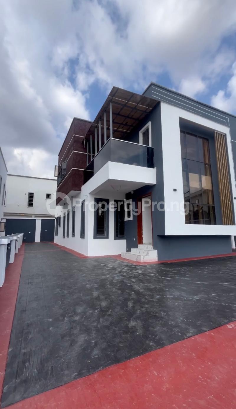4 bedroom House for sale Chief Lateef Oyelade Gra, Oluyole Industrial Estate, Oluyole Estate Ibadan Oyo - 0