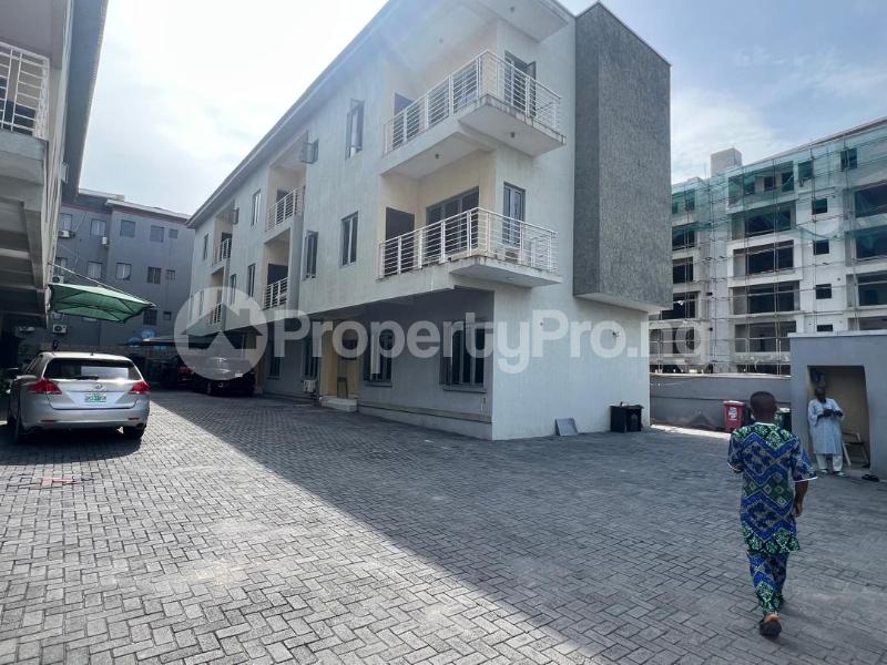 4 bedroom House for rent Elegushi Ikate Lekki Lagos
