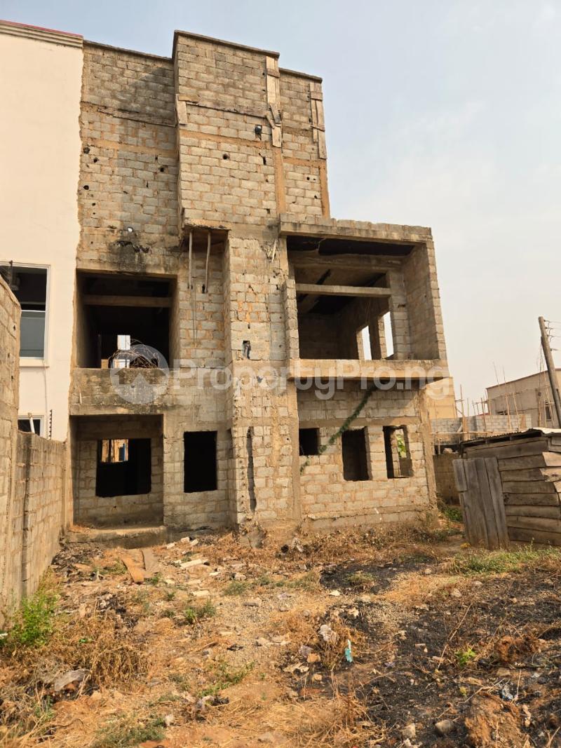 4 bedroom House for sale Life Camp Abuja
