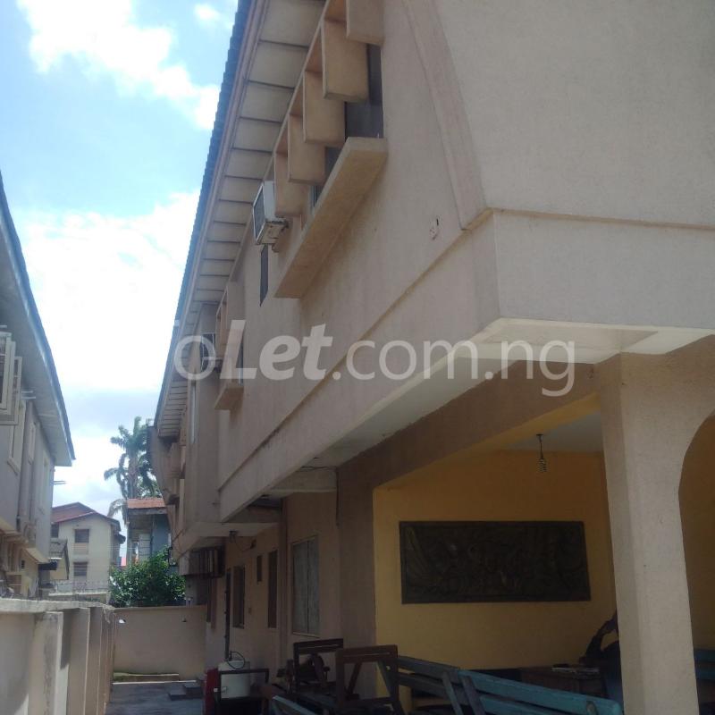 4 bedroom House for rent Akoka Abule-Oja Yaba Lagos