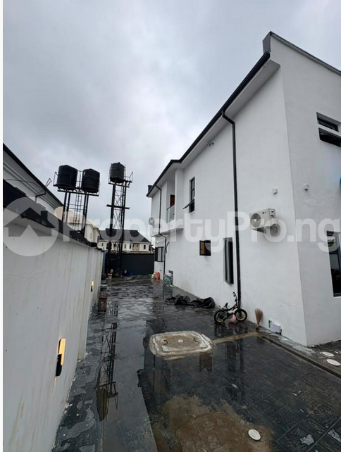 4 bedroom House for rent Estate In Songotedo Monastery road Sangotedo Lagos