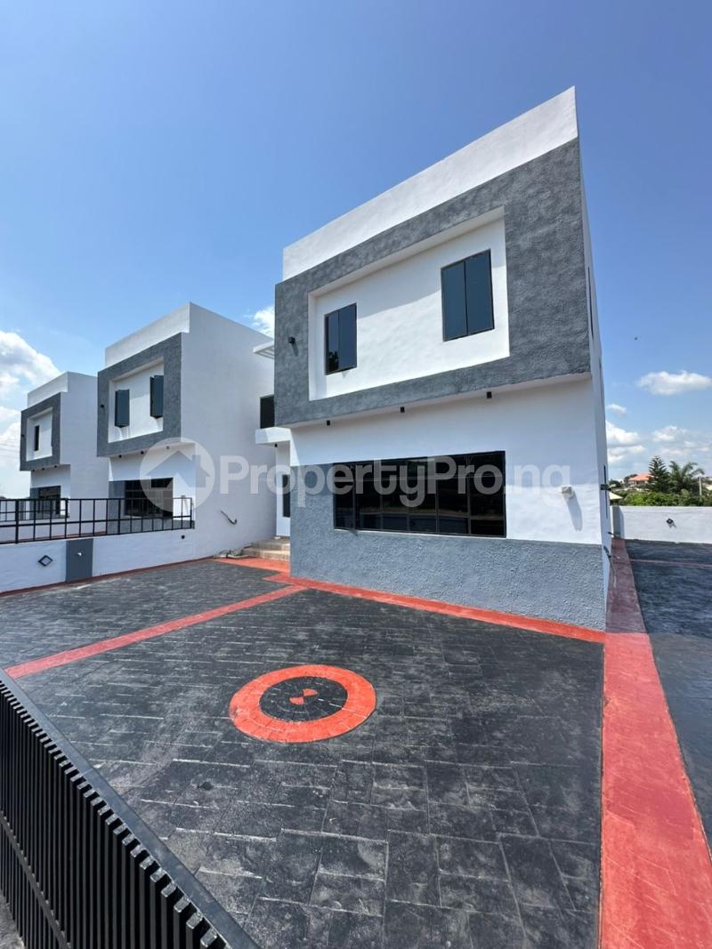 4 bedroom House for sale Bashorun Housing Estate, Opposite Kolapo Ishola Gra, Akobo Ibadan Oyo