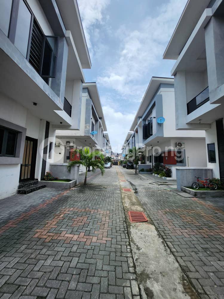 4 bedroom House for rent Ikota Lekki Lagos - 4