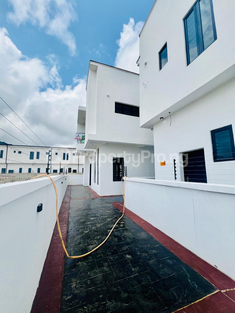 4 bedroom House for sale Abraham adesanya estate Ajah Lagos