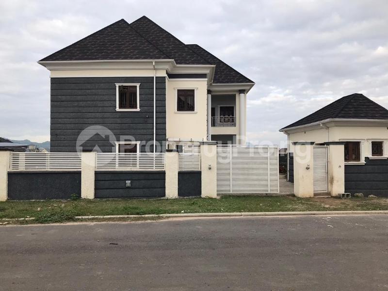 4 bedroom House for sale Z Jahi Abuja