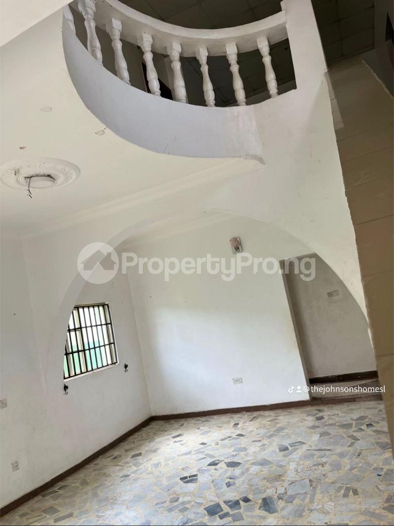 4 bedroom House for rent Housing Estate Close To Lakunle Traffic Light Akala Express Ibadan Oyo