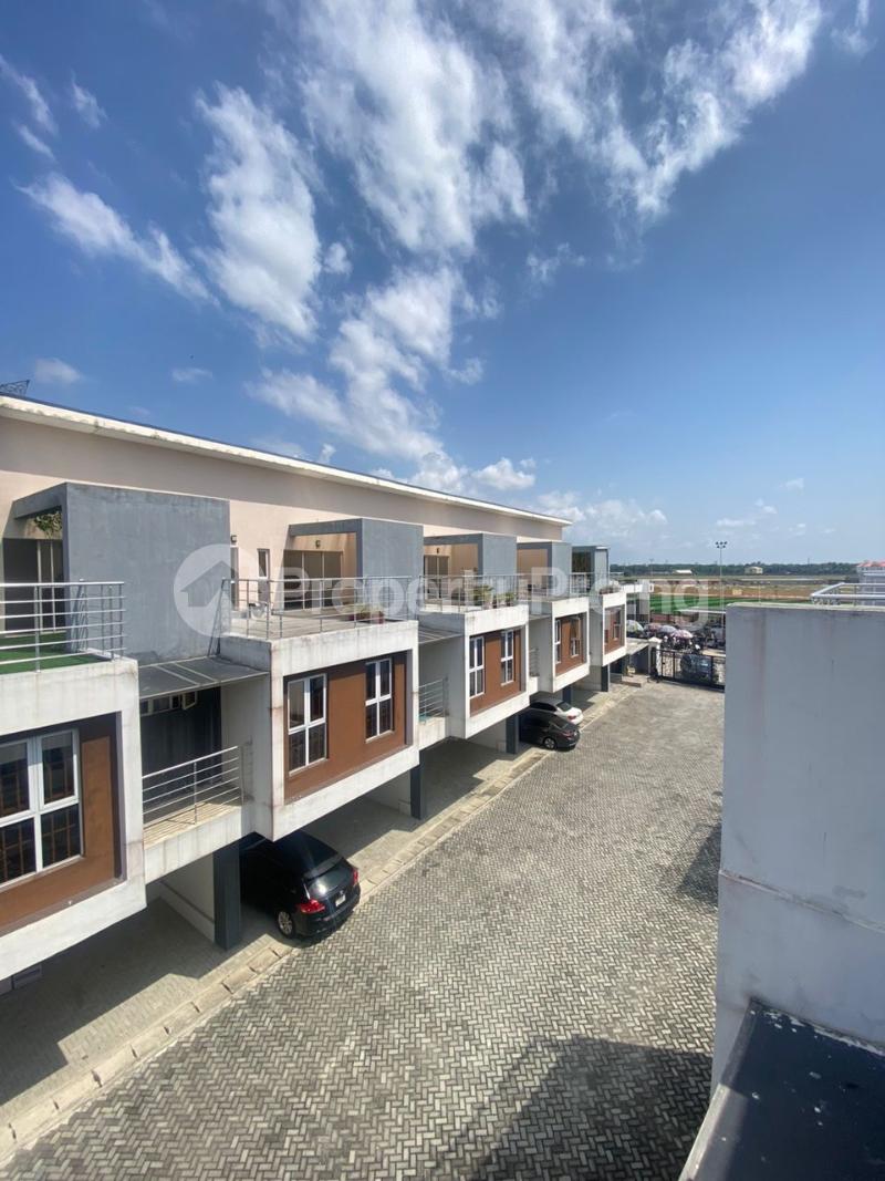 4 bedroom House for rent New Road Atlantic View Estate Road Igbo-efon Lekki Lagos