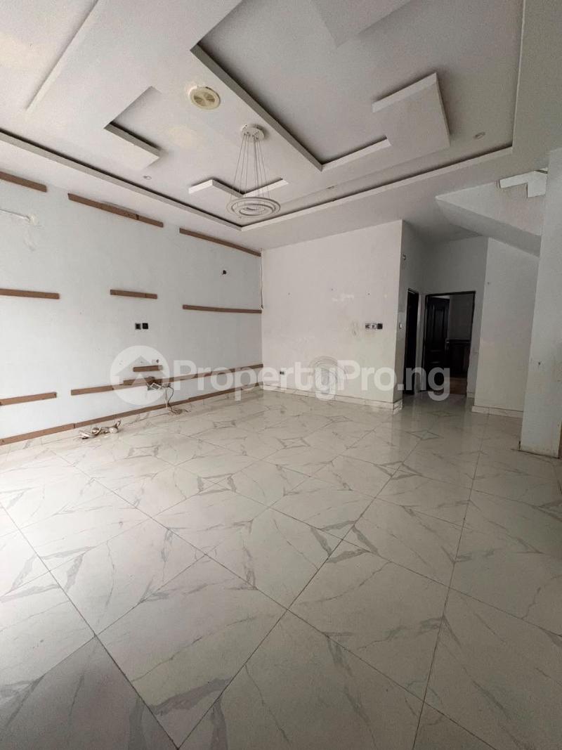 4 bedroom House for rent Thomas estate Ajah Lagos