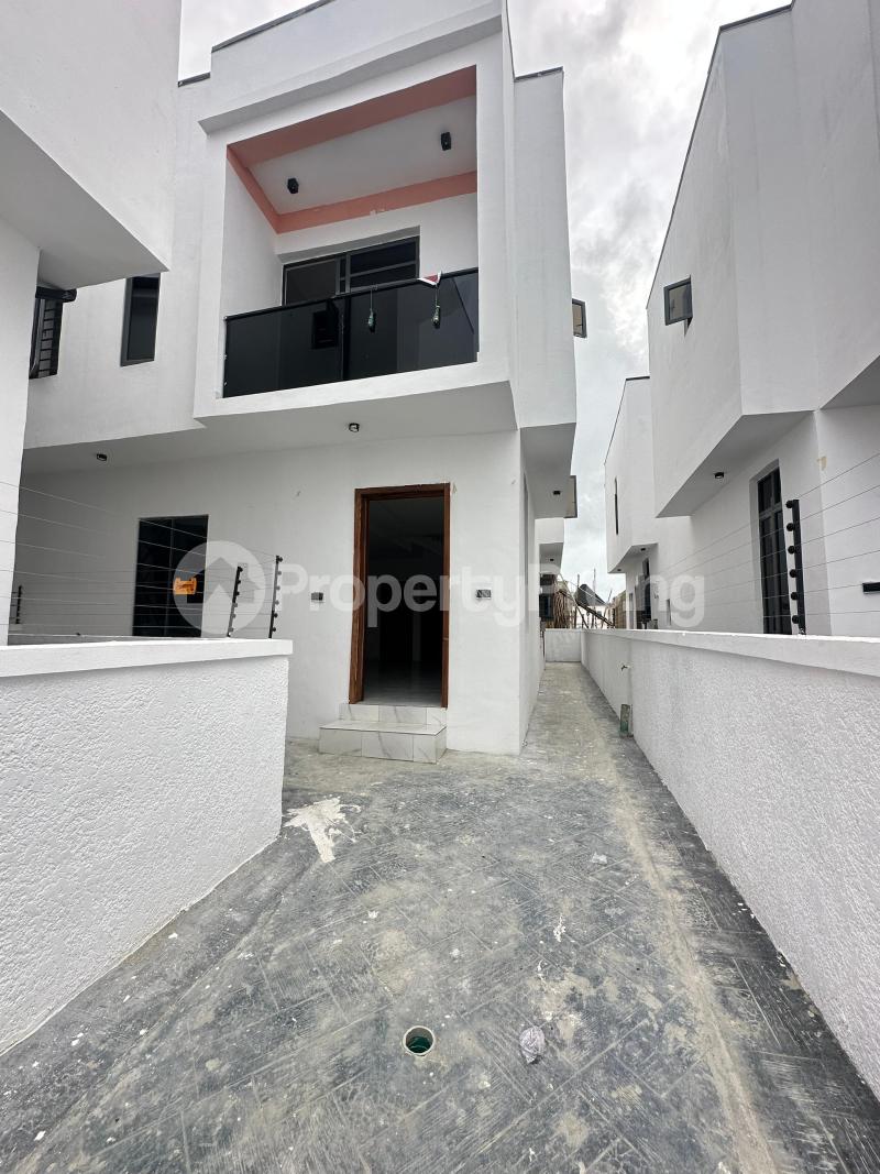 4 bedroom House for sale Ikota Lekki Lagos