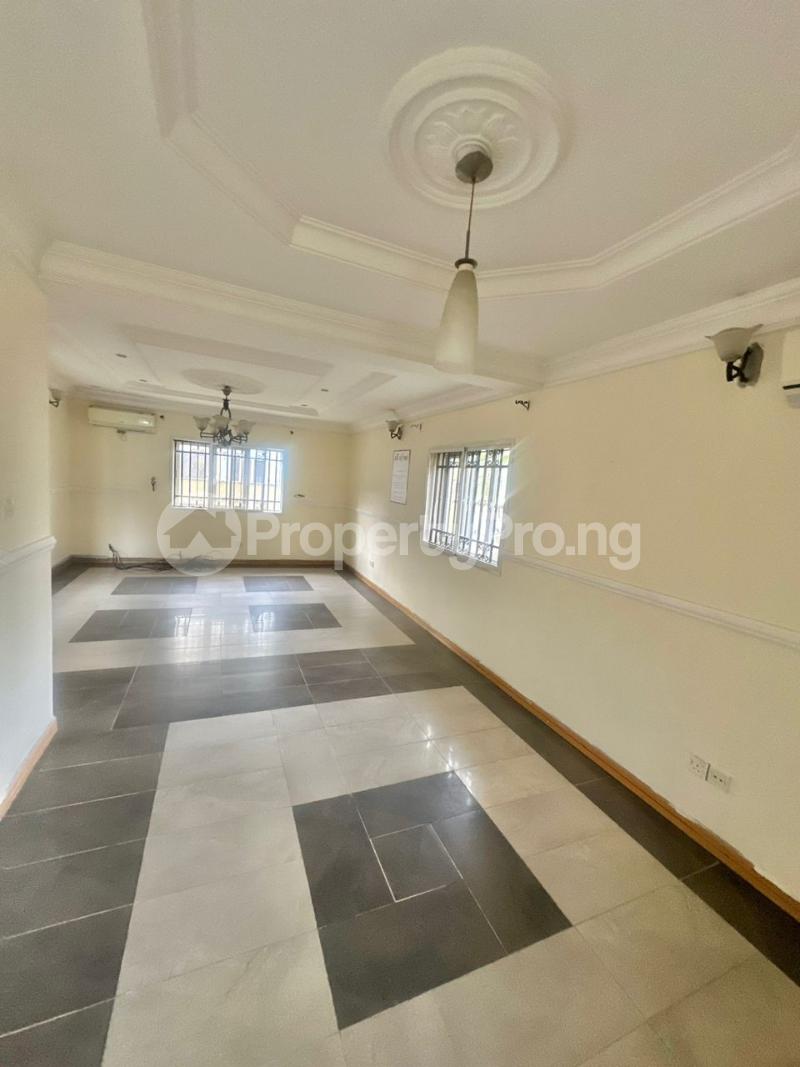4 bedroom House for rent Bamidele Eletu Osapa london Lekki Lagos