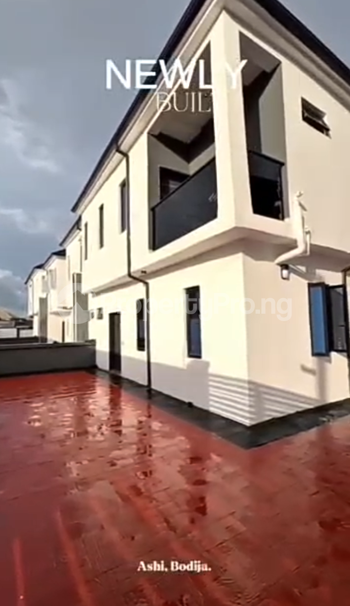 4 bedroom House for sale Ashi Bodija Area Ibadan Oyo