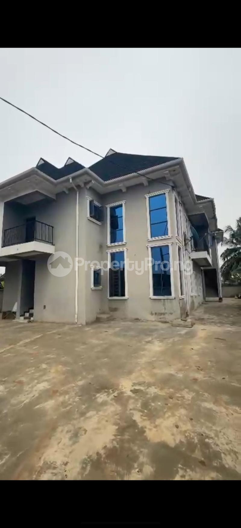 6 bedroom House for sale Daluwon, Unity Mowe Obafemi Owode Ogun