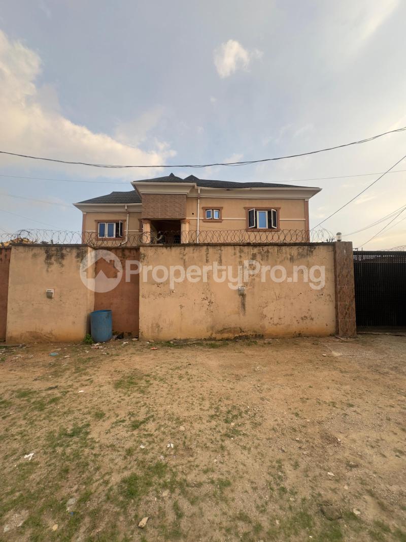 4 bedroom House for sale Aare Avenue, Oluyole Estate, Ibadan Oluyole Estate Ibadan Oyo