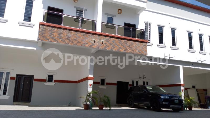 4 bedroom House for sale Near 2nd Toll Gate Lekki Phase 2 Lekki Lagos