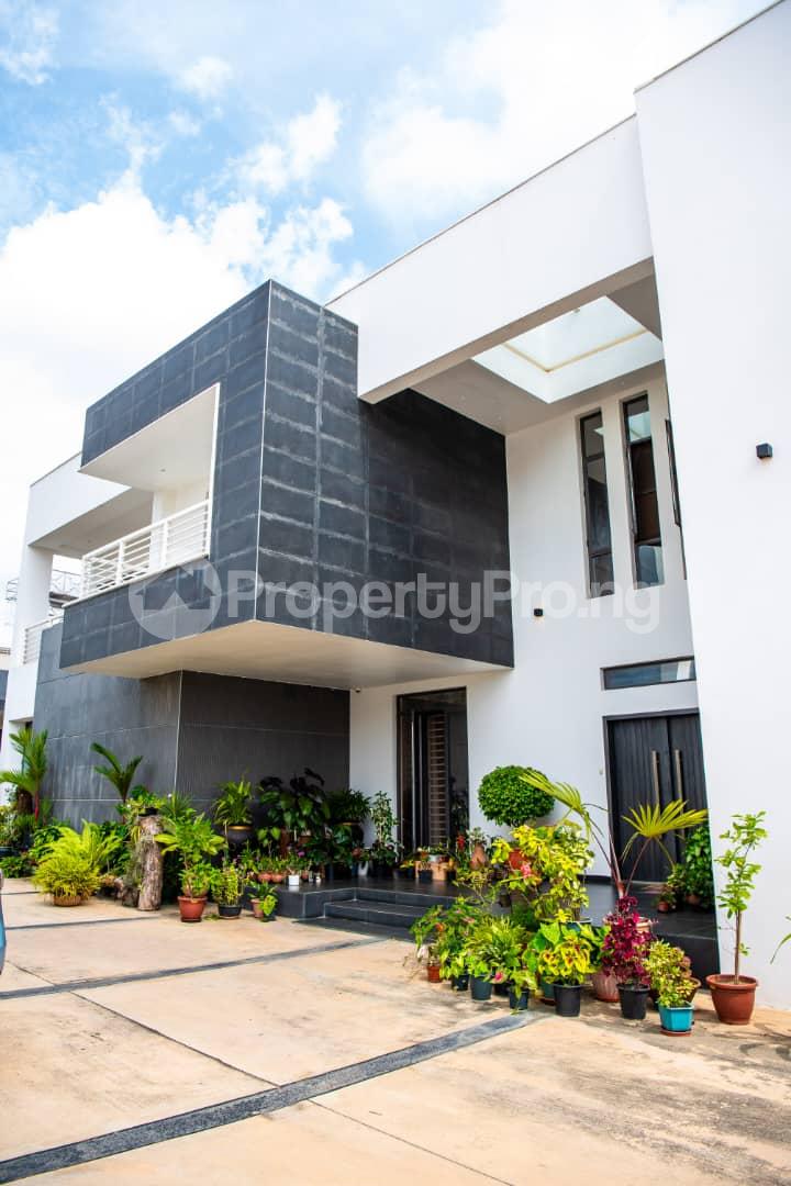 10 bedroom House for sale Aliyu Modibbo Guzape Abuja