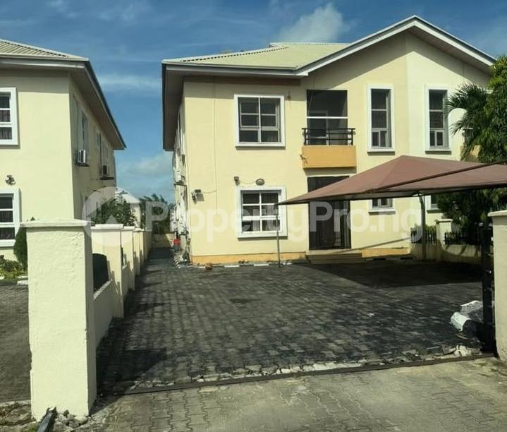 4 bedroom House for sale Friends Colony Estate Osapa london Lekki Lagos