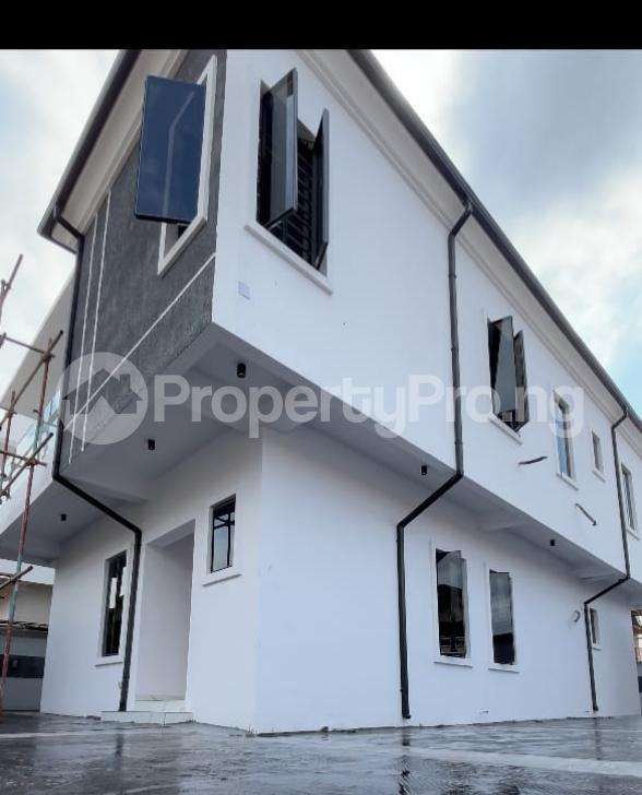 House for sale In An Estate Magodo GRA Phase 1 Ojodu Lagos