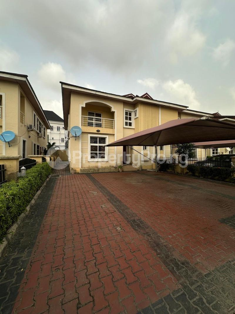 4 bedroom House for rent Osapa london Lekki Lagos