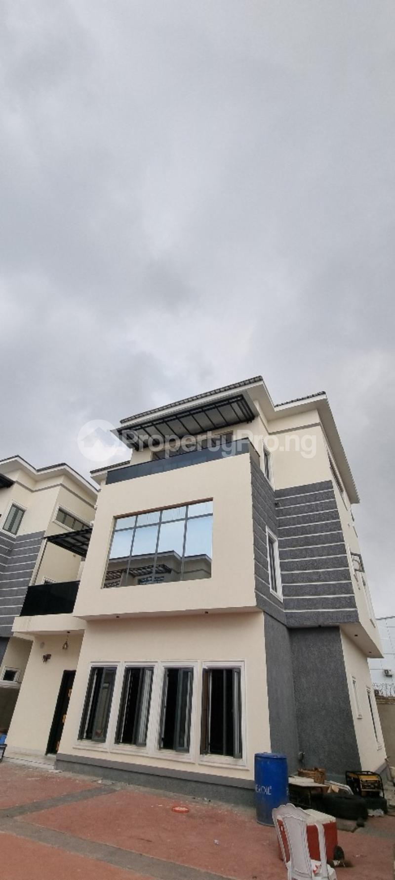 4 bedroom House for sale Jakande Lekki Lagos