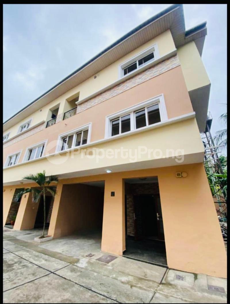 4 bedroom House for rent Nicon Town Lekki Lagos