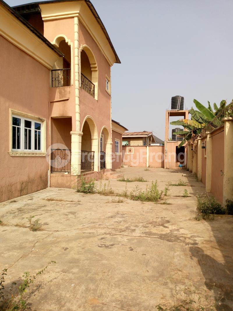 4 bedroom House for sale Akala Express Ibadan Oyo