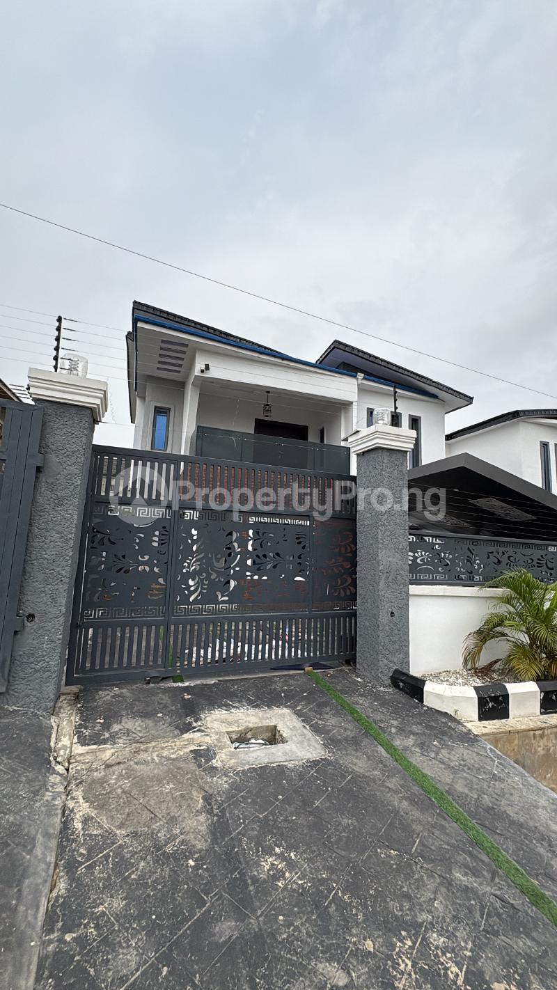 4 bedroom House for sale Purple Gate , Oluyole Oluyole Estate Ibadan Oyo
