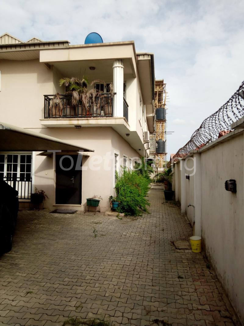 4 bedroom House for sale Off Ajao Road Adeniyi Jones Ikeja Lagos