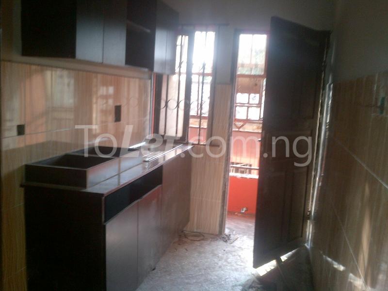 4 bedroom Flat / Apartment for rent Adekunle Bus Stop Off Adelabu Adelabu Surulere Lagos