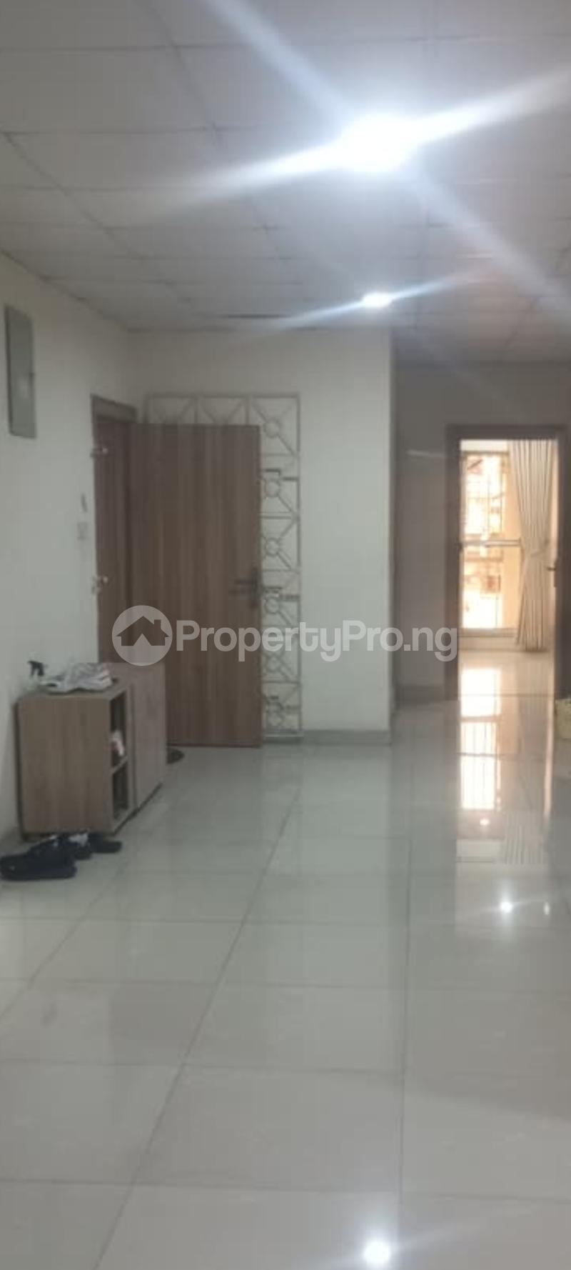 4 bedroom Flat / Apartment for sale Coker Road Ilupeju Lagos