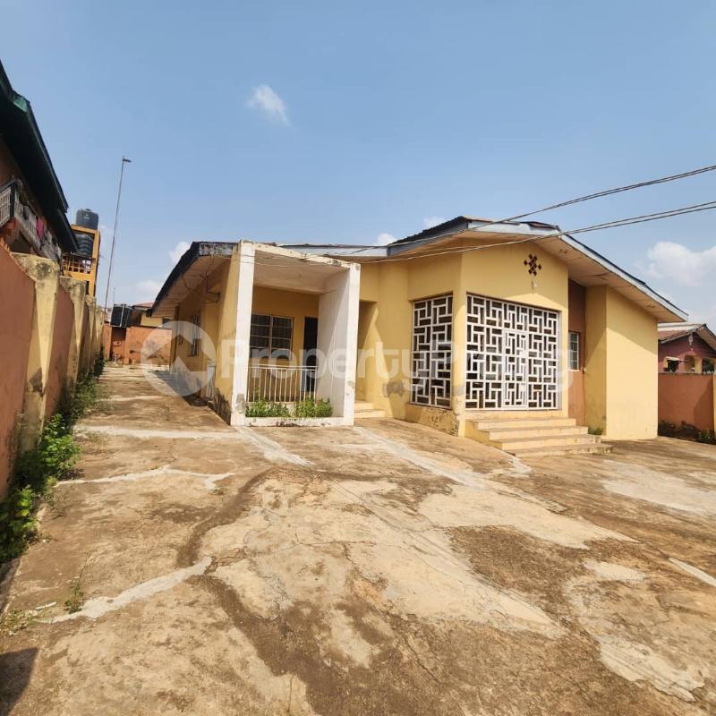 4 bedroom House for sale Olaogun Estate, Old Ife Road Ibadan Oyo