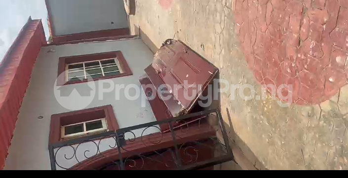 4 bedroom Flat / Apartment for rent Godsnot Hospital Area, Ologunerun Ibadan Oyo