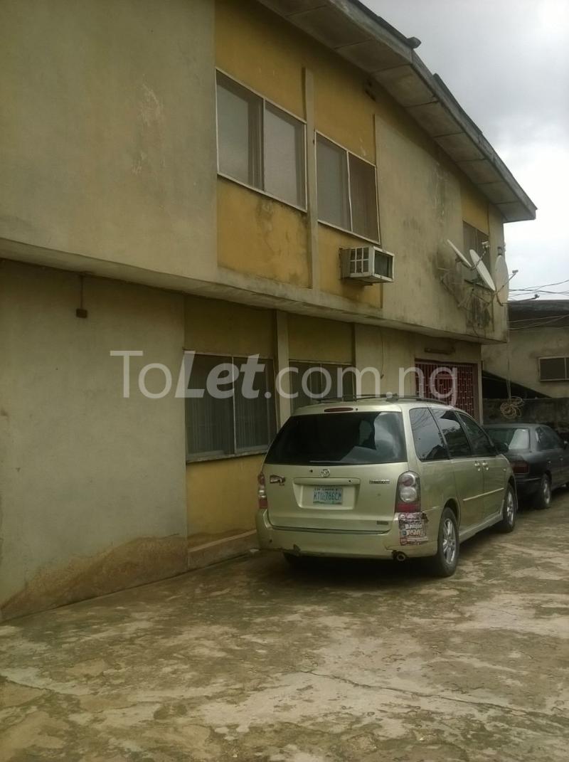 4 bedroom Flat / Apartment for rent No 6 Daniel Makinde Street, Ketu Kosofe/Ikosi Lagos - 0