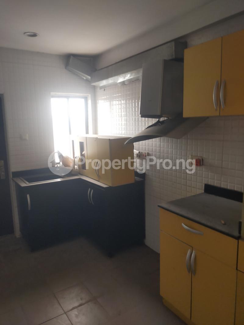 4 bedroom Flat / Apartment for rent Medina Estate Road Gbagada Atunrase Medina Gbagada Lagos