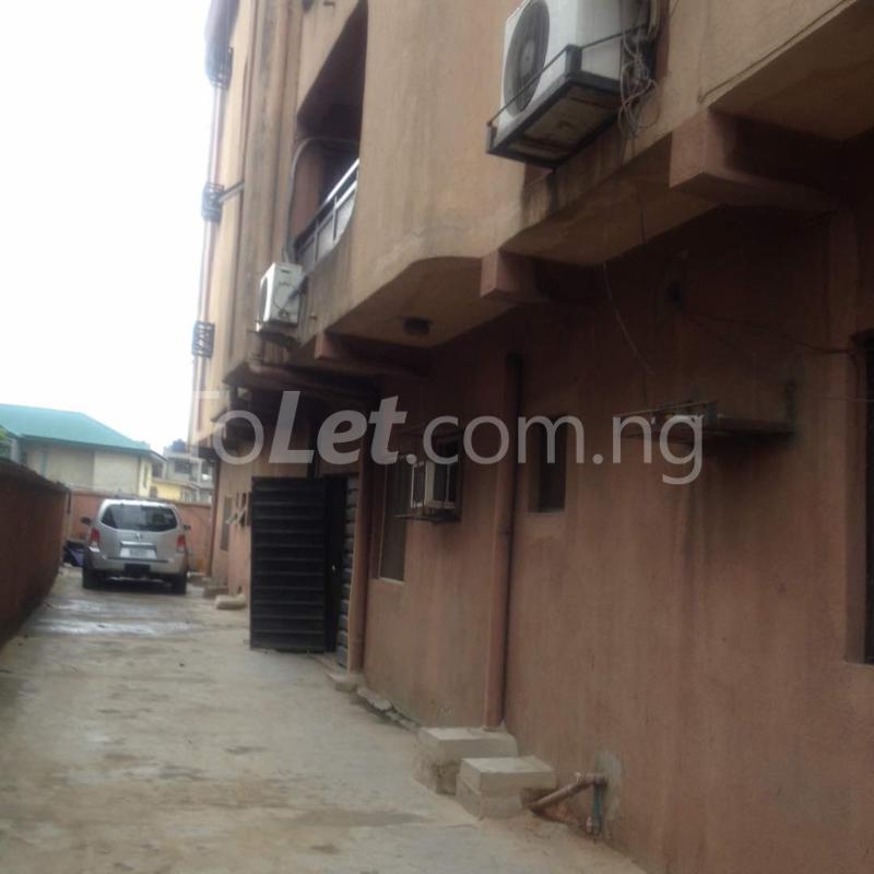 4 bedroom Flat / Apartment for rent Ashiri Akofa Aguda Surulere Lagos