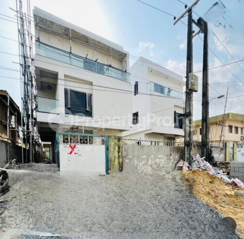 4 bedroom House for sale Adeniyi Jones Ikeja Lagos