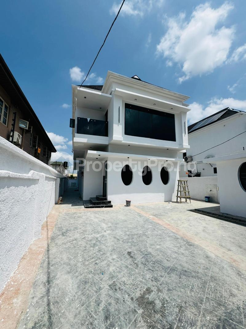 4 bedroom House for sale  Adeniyi Jones Ikeja Lagos