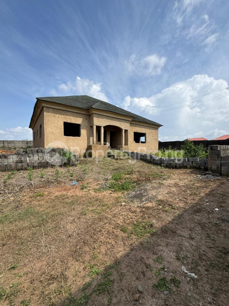 5 bedroom House for sale Lugbe Abuja - 0