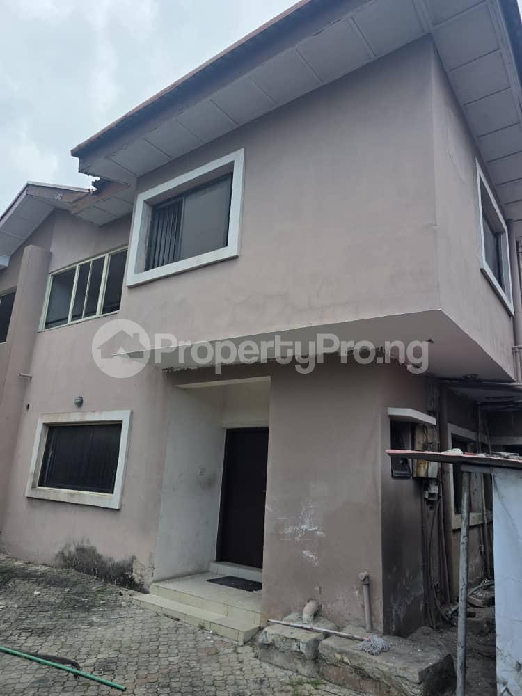 4 bedroom House for rent Estate Osapa london Lekki Lagos