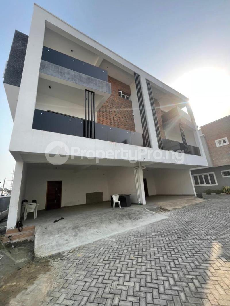 4 bedroom House for sale Off Lekki-Epe Expressway Ajah Lagos