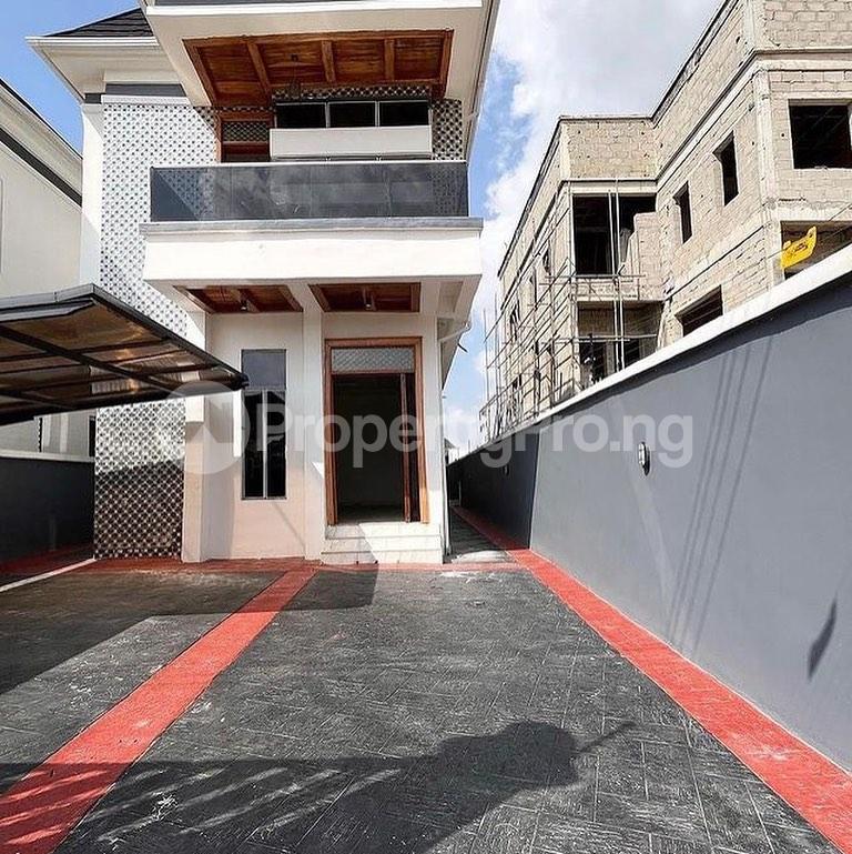 4 bedroom House for sale Lekki Lagos