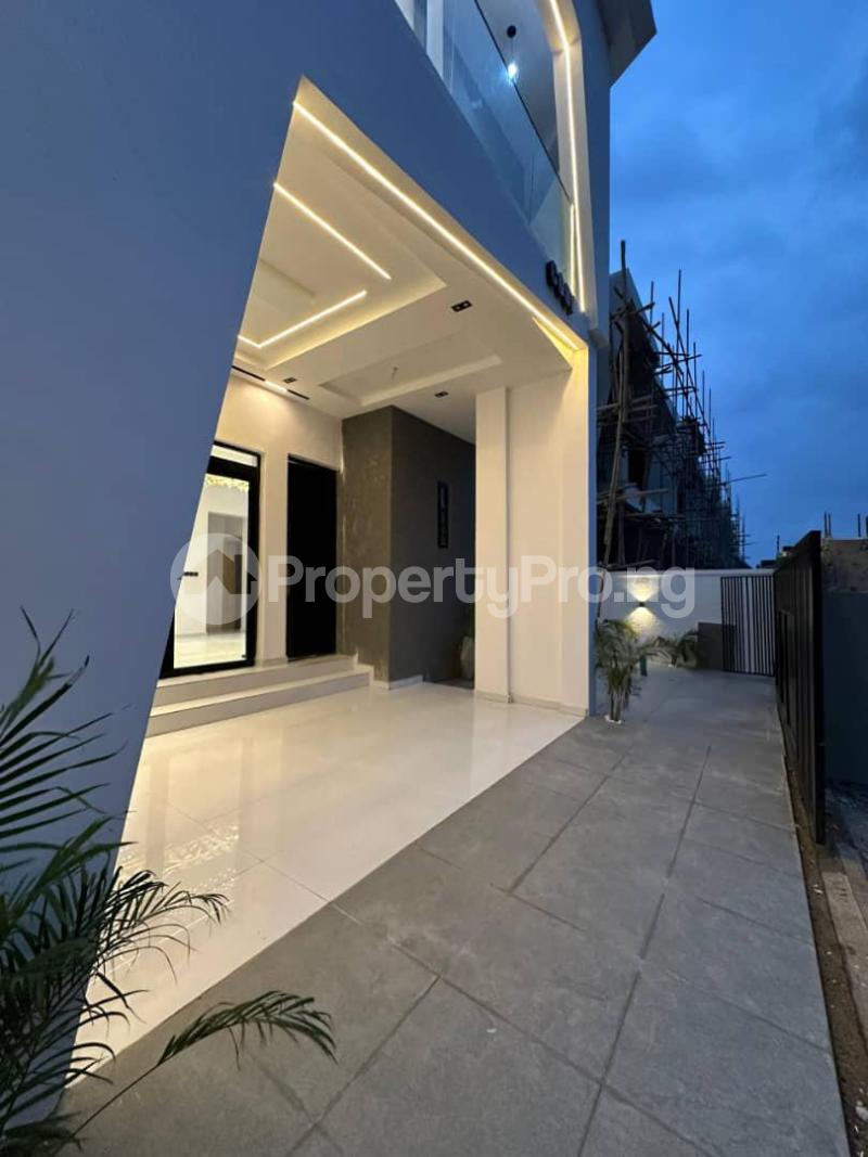 4 bedroom House for sale Off Lekki-Epe Expressway Ajah Lagos - 0