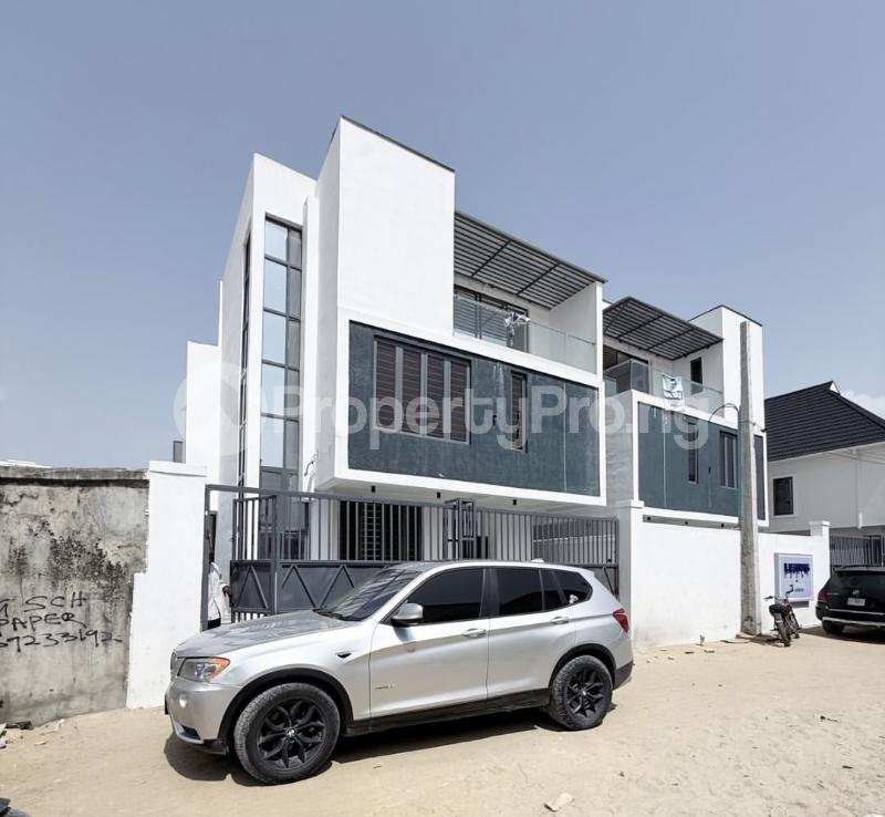 4 bedroom House for rent Ologolo Lekki Lagos