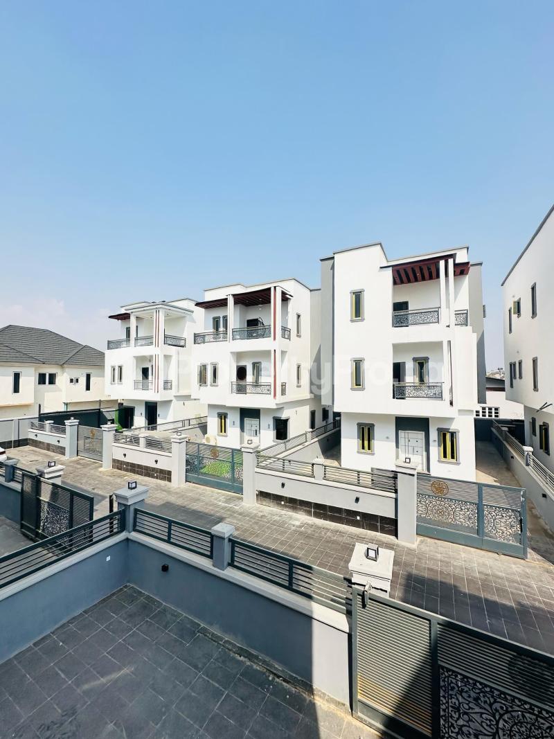 4 bedroom House for sale Amuwo Odofin Lagos