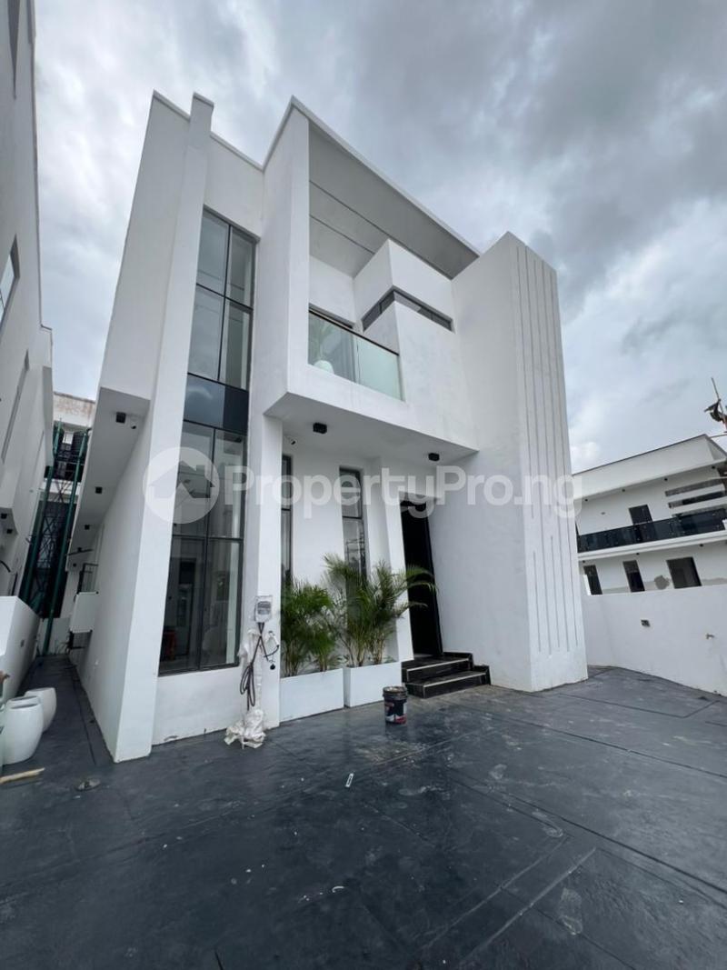 4 bedroom House for sale Chevron Lekki Lagos