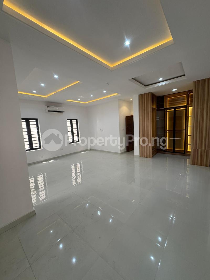 4 bedroom House for sale Lbs Off Lekki-Epe Expressway Ajah Lagos