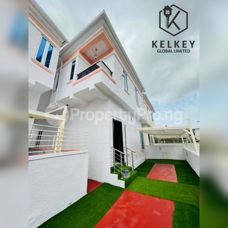 4 bedroom House for sale D Thomas estate Ajah Lagos - 0